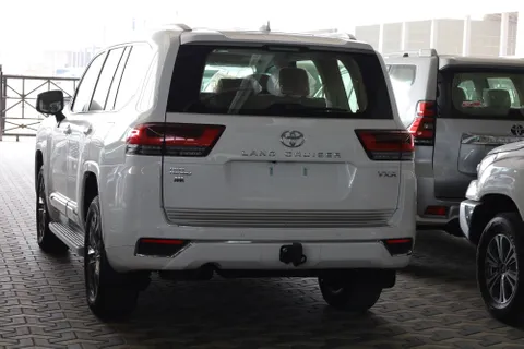 Toyota Land Cruiser 3.5T VXR  2023