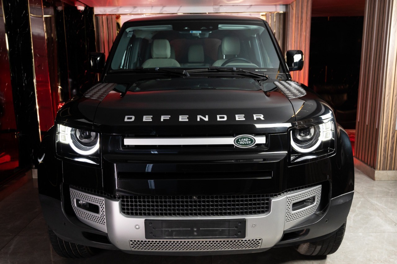 Land Rover Defender 2021