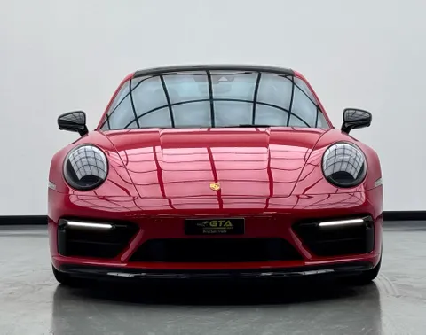 Porsche 911 Carrera GTS 2024