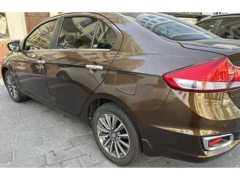 Discover undefined undefined Exterior Interior Images.Find all aspects and details of cars.