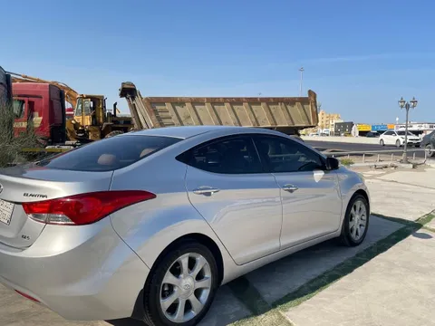 Hyundai Elantra 2014