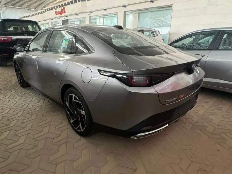 Discover undefined undefined Exterior Interior Images.Find all aspects and details of cars.