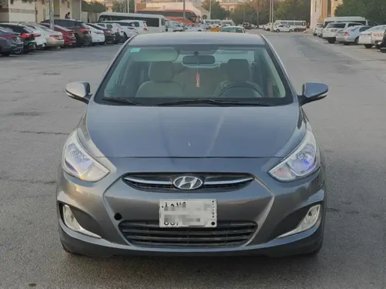 hyundai hyundai-accent image Hyundai Accent 2015