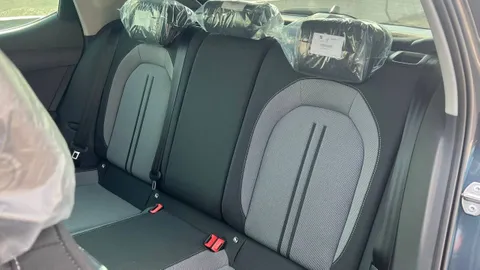 Discover undefined undefined Exterior Interior Images.Find all aspects and details of cars.
