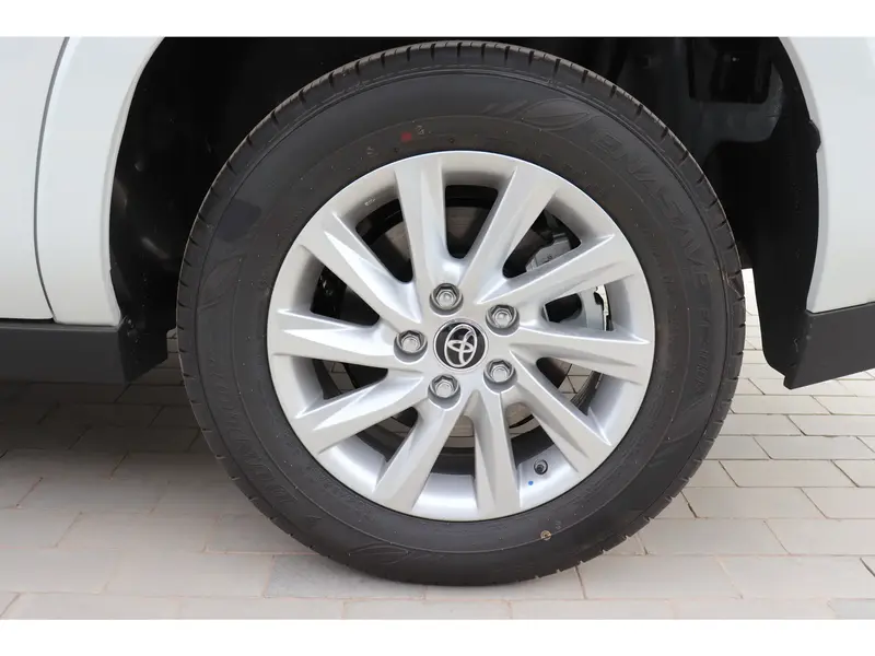 Toyota Innova 2024