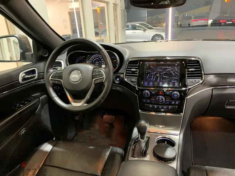 جيب جراند شيروكي 2020