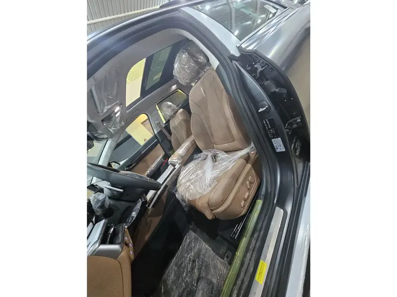 Discover undefined undefined Exterior Interior Images.Find all aspects and details of cars.