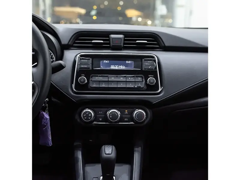 Nissan Sunny 2024