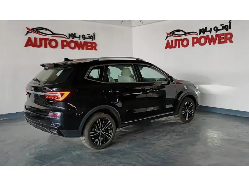 Discover undefined undefined Exterior Interior Images.Find all aspects and details of cars.