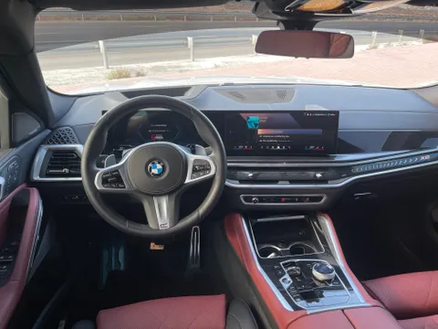 Discover undefined undefined Exterior Interior Images.Find all aspects and details of cars.