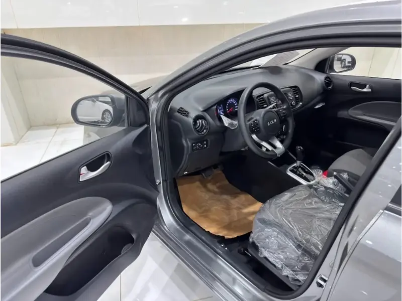 KIA Pegas 2025