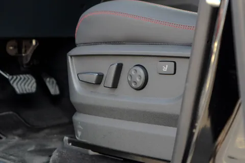 car-price-image
