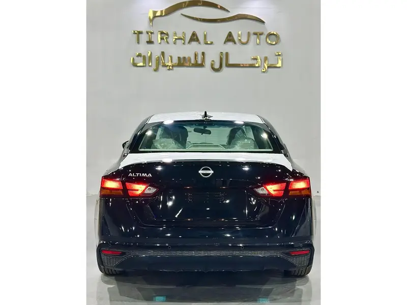 Nissan Altima 2025