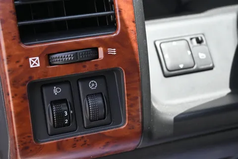 New Nissan Patrol Safari 4.8L M/T 2024