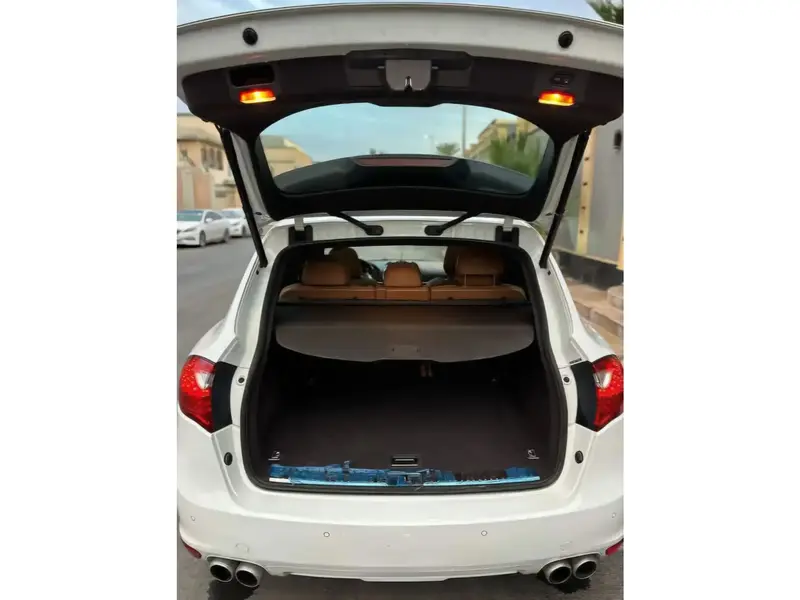 Porsche Cayenne 2013