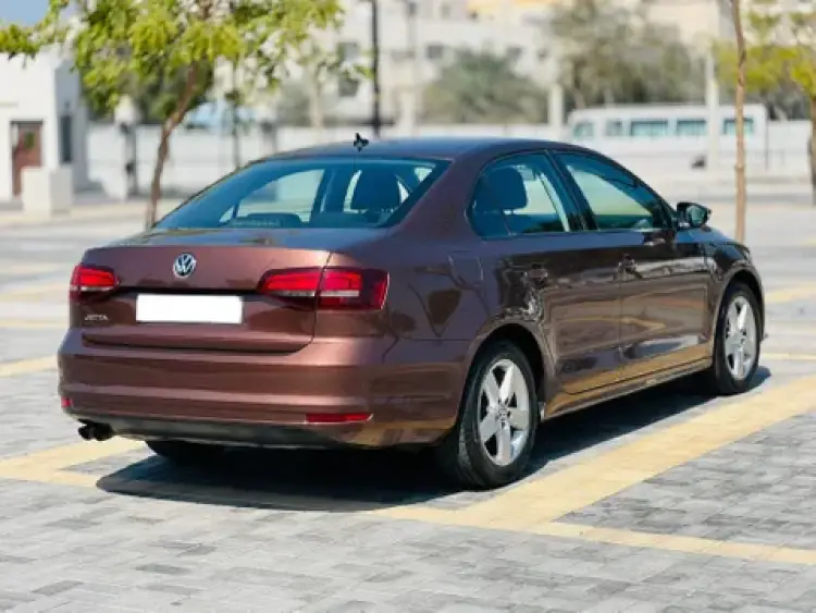 volkswagen jetta image Volkswagen Jetta 2.0L Sedan 2017