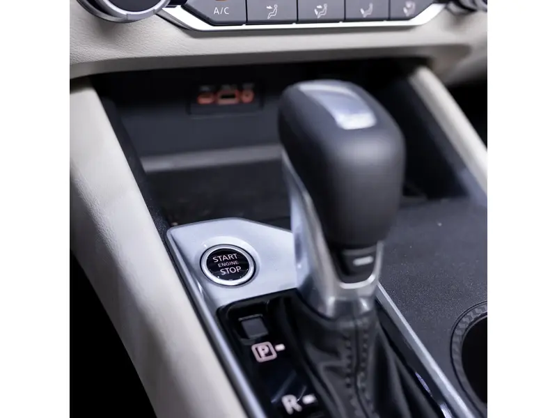 Nissan Altima 2025