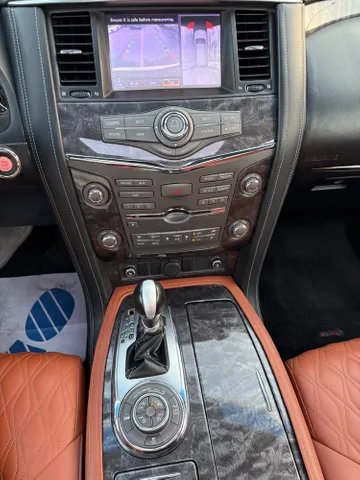 Nissan Patrol 5.6L LE Platinum 2011