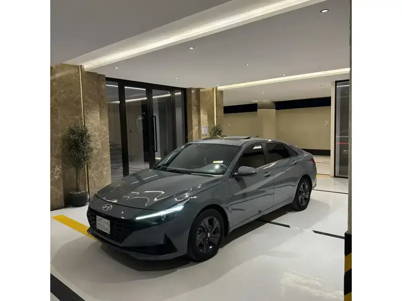 Hyundai Elantra 2021