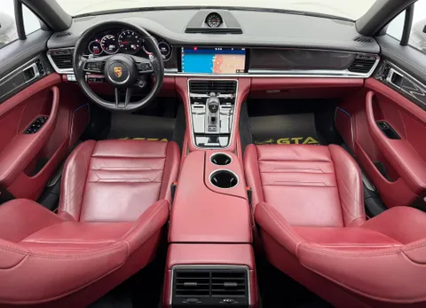 Porsche Panamera 3.0L Base 2021