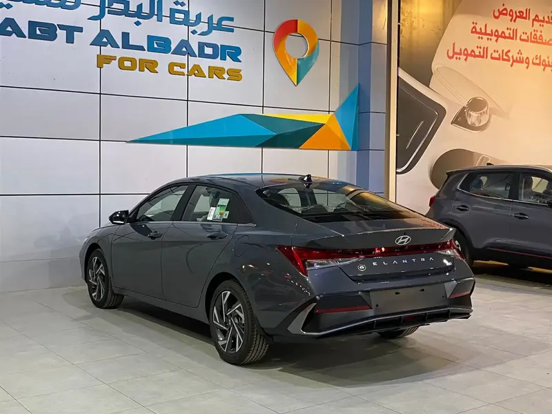 Hyundai Elantra 2025