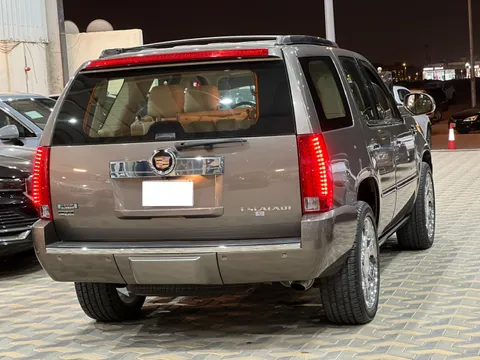 Cadillac ESCALADE 2012