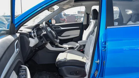 New MG ZS 1.5L LUX 2025