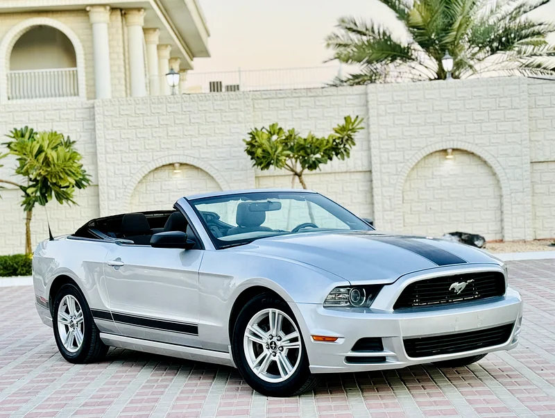 2014 FORD MUSTANG SOFT TOP CONVERTIBLE 3.7L IN VERY EXCELLENT CONDITION
