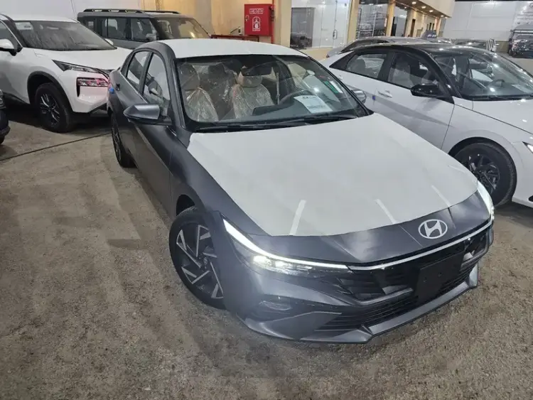 hyundai hyundai-elantra image Hyundai Elantra 2025