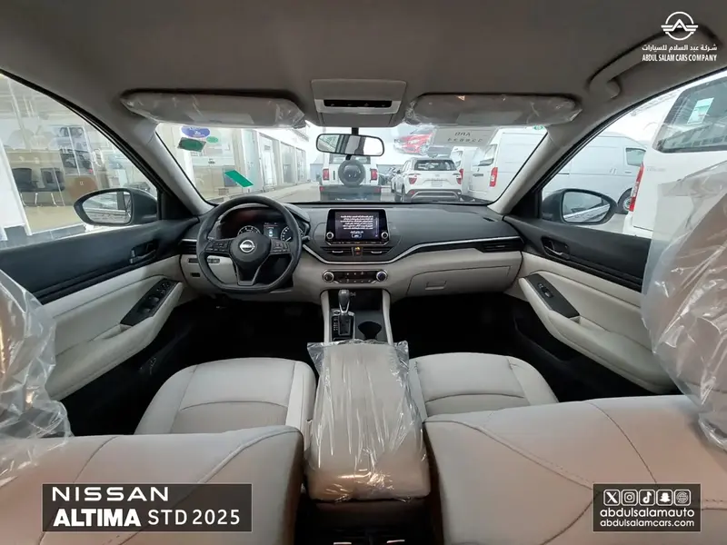 Nissan Altima 2025