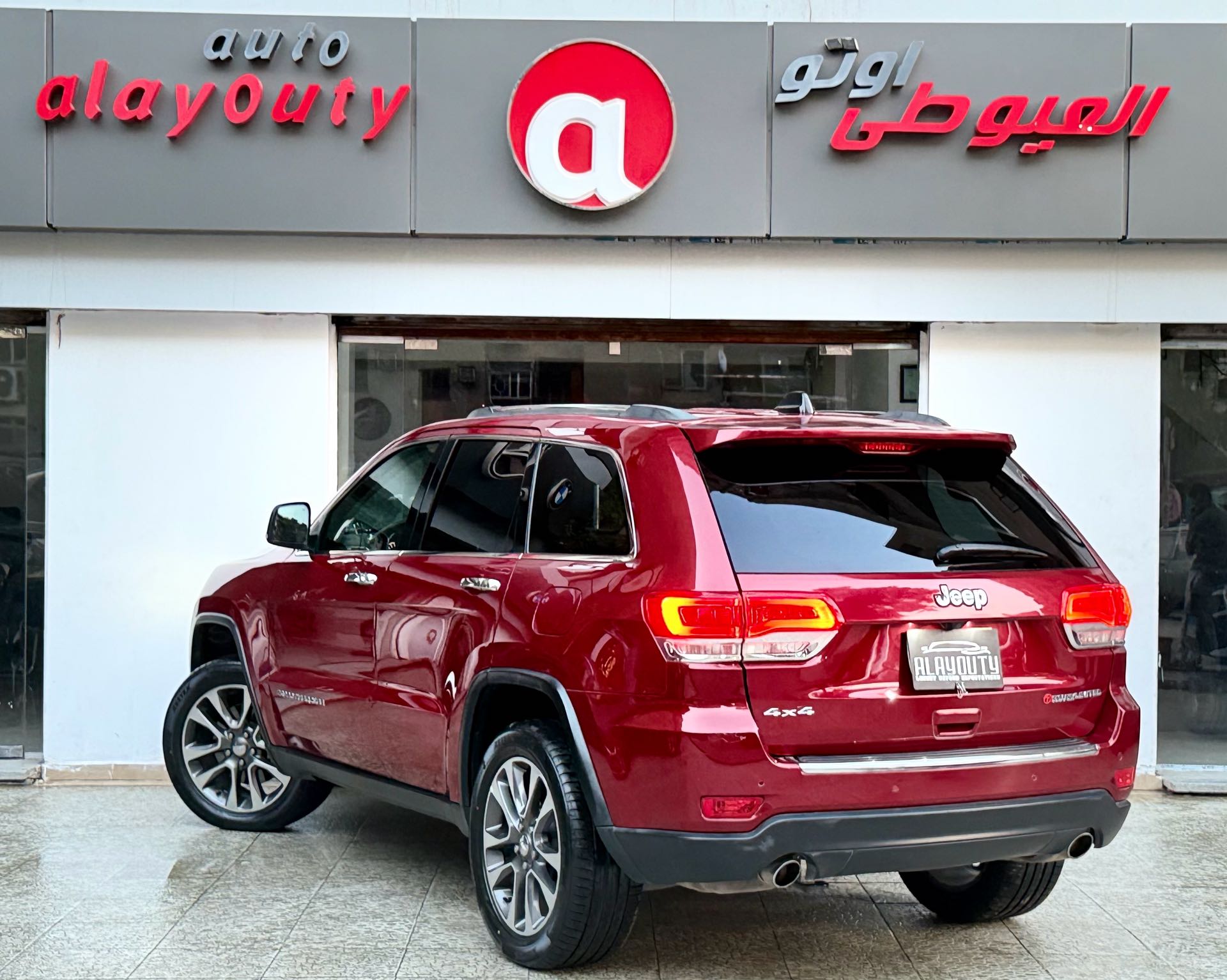 جيب جراند شيروكي 2018