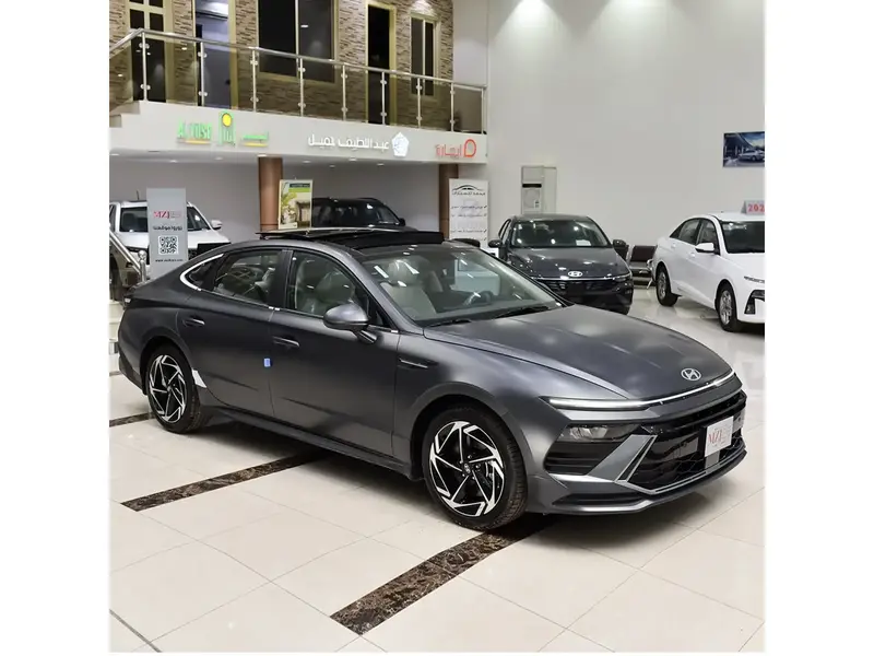 Discover undefined undefined Exterior Interior Images.Find all aspects and details of cars.