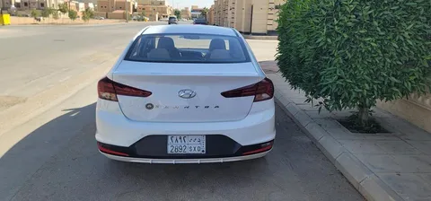 Hyundai Elantra 2019