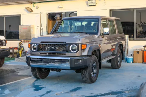 Toyota Land Cruiser 4.0L Hardtop 2024