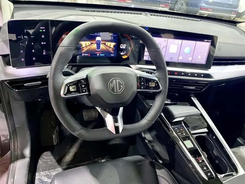 Discover undefined undefined Exterior Interior Images.Find all aspects and details of cars.