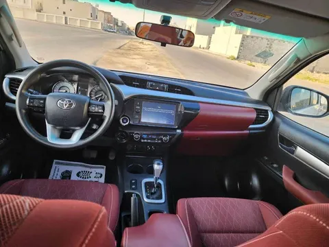 Discover undefined undefined Exterior Interior Images.Find all aspects and details of cars.