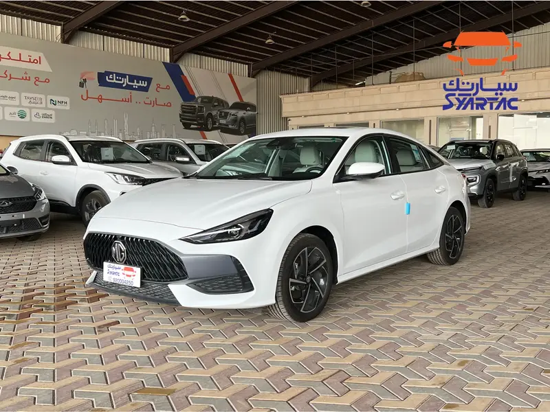 Discover undefined undefined Exterior Interior Images.Find all aspects and details of cars.