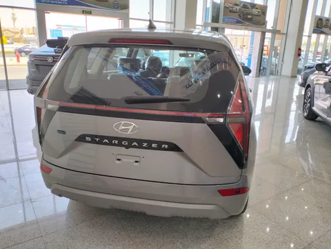 Discover undefined undefined Exterior Interior Images.Find all aspects and details of cars.