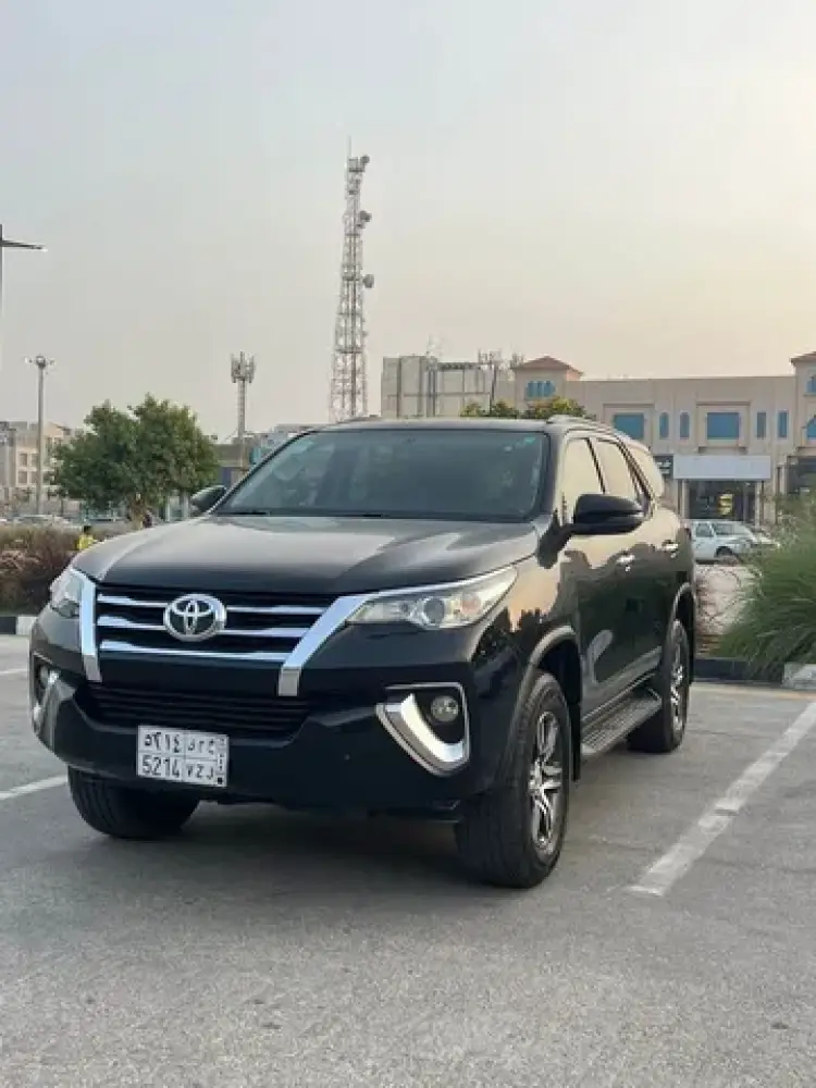 toyota toyota-fortuner image Toyota Fortuner 2019