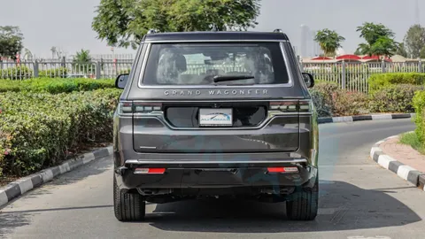 New Jeep Grand Wagoneer 3.0T 4WD	 2023