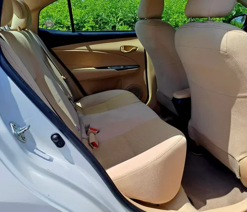 Toyota Yaris Sedan 1.5L SE 2019