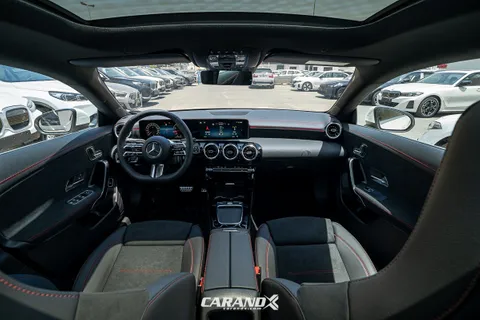 Discover undefined undefined Exterior Interior Images.Find all aspects and details of cars.
