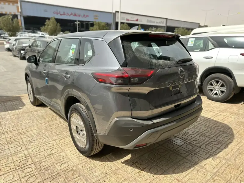 Nissan X-Trail 2025