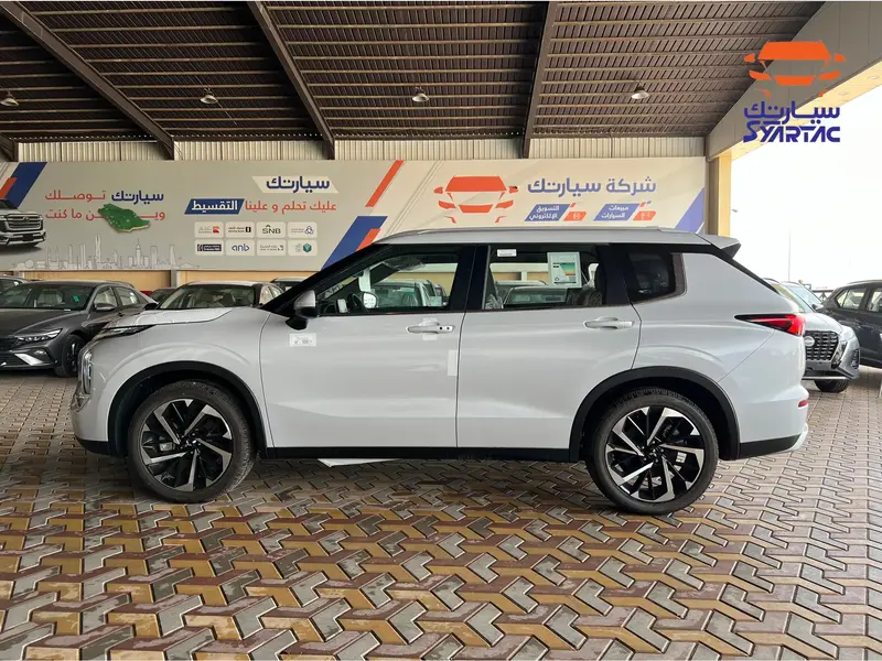 Mitsubishi Outlander 2024
