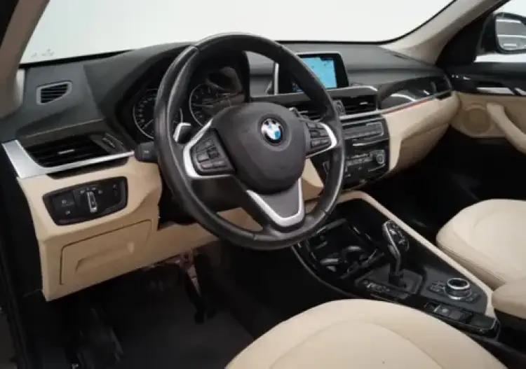 bmw x1 image BMW X1 xDrive 20i 2018