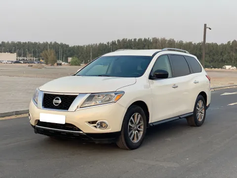 Nissan Pathfinder 3.5L SV 2WD 2015