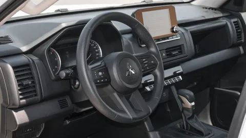 New Mitsubishi L200 2.5L Double Cab GLS 4WD 2024