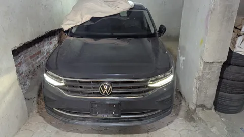 Discover undefined undefined Exterior Interior Images.Find all aspects and details of cars.