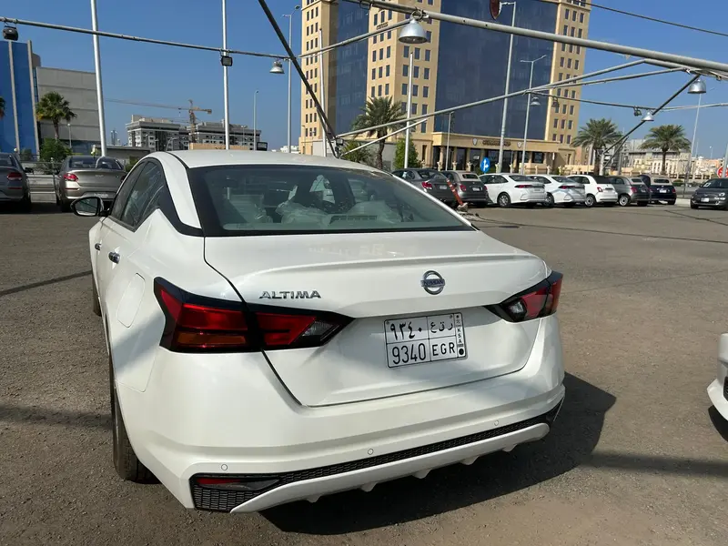 Nissan Altima 2022