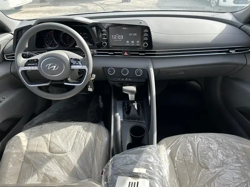 Hyundai Elantra 2023